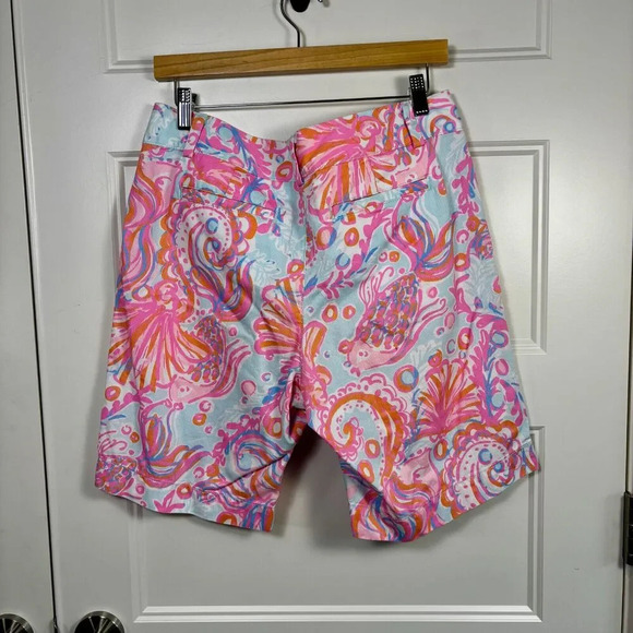 Lilly Pulitzer Shorts Womens 10 The Chipper Pink/Light‎ Blue Fish Cotton 10" - Picture 2 of 5